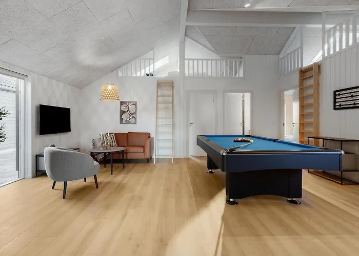 Cozy In Glesborg With Sauna *